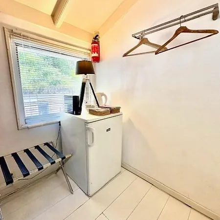 Private At Houseboat Άμστερνταμ