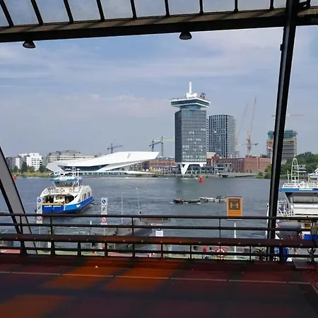 Private At Houseboat